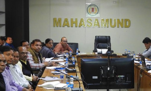 महासमुंद : समय-सीमा बैठक में अपर कलेक्टर ने लंबित प्रकरणों क... - CG Sandesh
