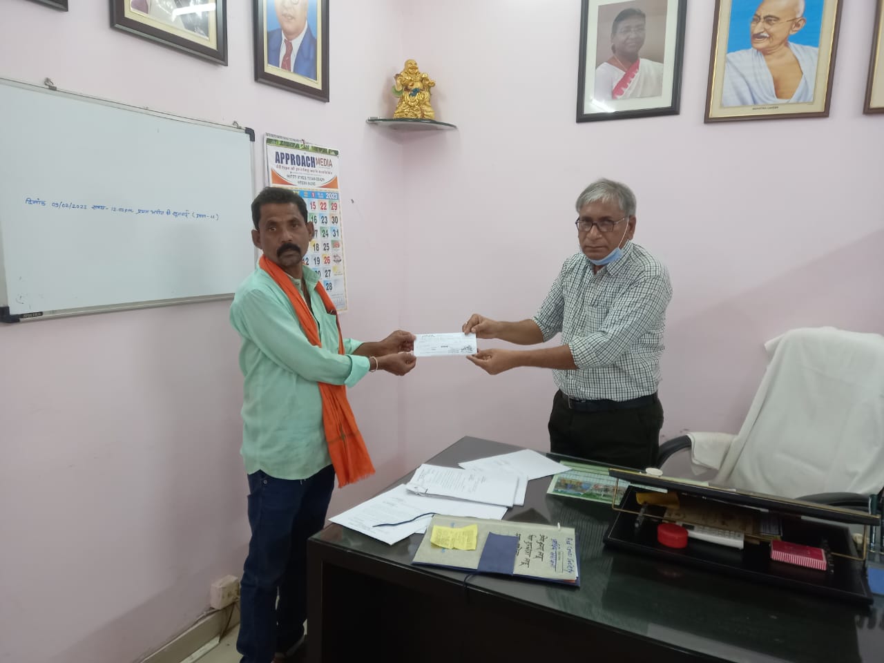 महासमुंद : कलेक्टर ने हृदय रोग से पीड़ित उमेश साहू के इलाज के... - CG Sandesh
