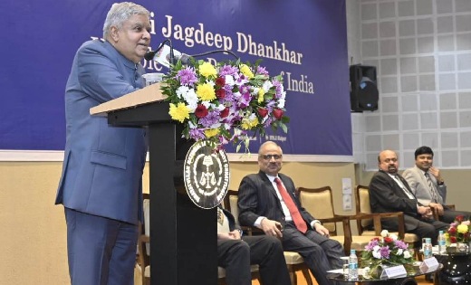 युवाओं के लिए देश में आगे बढ़ने बेहतरीन अवसर - CG Sandesh