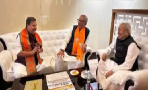 ओम प्रकाश माथुर ने की राज्यपाल विश्वभूषण हरिचंदन से मुलाकात - CG Sandesh