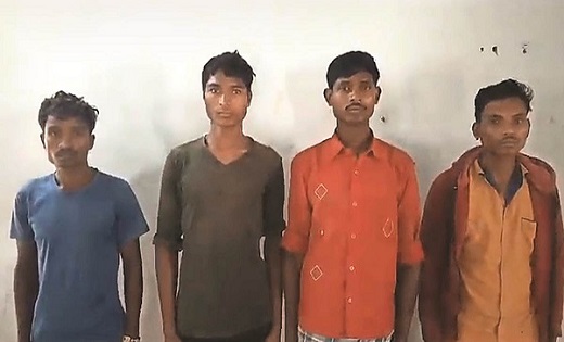 CG NEWS : पुलिस ने दो इनामी समेत चार नक्सलियों को किया गिरफ्... - CG Sandesh