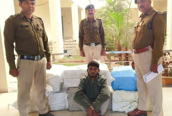  एंबुलेंस से हो रही थी गांजे की तस्करी...पुलिस ने लाखों रुपए... - CG Sandesh