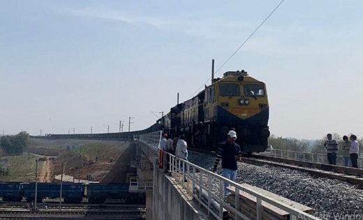 बिलासपुर-उसलापुर के बीच आधुनिक रेल फ़्लाईओवर का निर्माण कार्य... - CG Sandesh