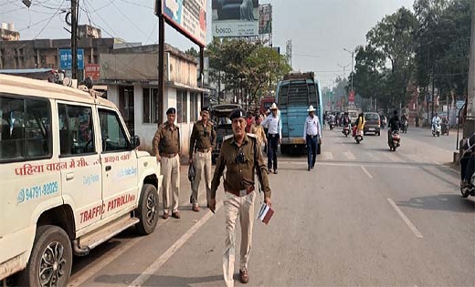 बिना वर्दी पहने बस एवं ऑटो चालान करने वाले 36 वाहन चालकों पर... - CG Sandesh