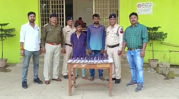 CRIME NEWS : अवैध नशीली दवा बेचते 2 आरोपी चढ़ें पुलिस के हत्थ... - CG Sandesh