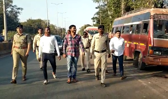 महासमुंद : खिलाड़ियों के साथ चाकूबाजी की कोशिश, पुलिस ने दो ... - CG Sandesh