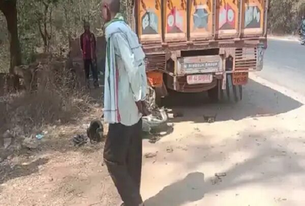 ACCIDENT : सड़क हादसे में पिता-पुत्री की मौत, महिला की हालत ... - CG Sandesh
