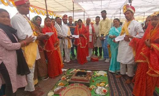 91 जोड़ो ने लिए मुख्यमंत्री कन्या विवाह में एक साथ फेरे, हिन्... - CG Sandesh