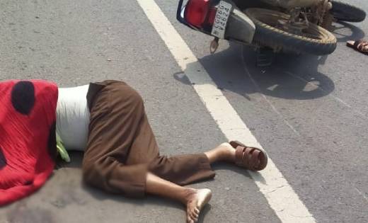 सांकरा : सड़क हादसे में बाइक सवार की मौत