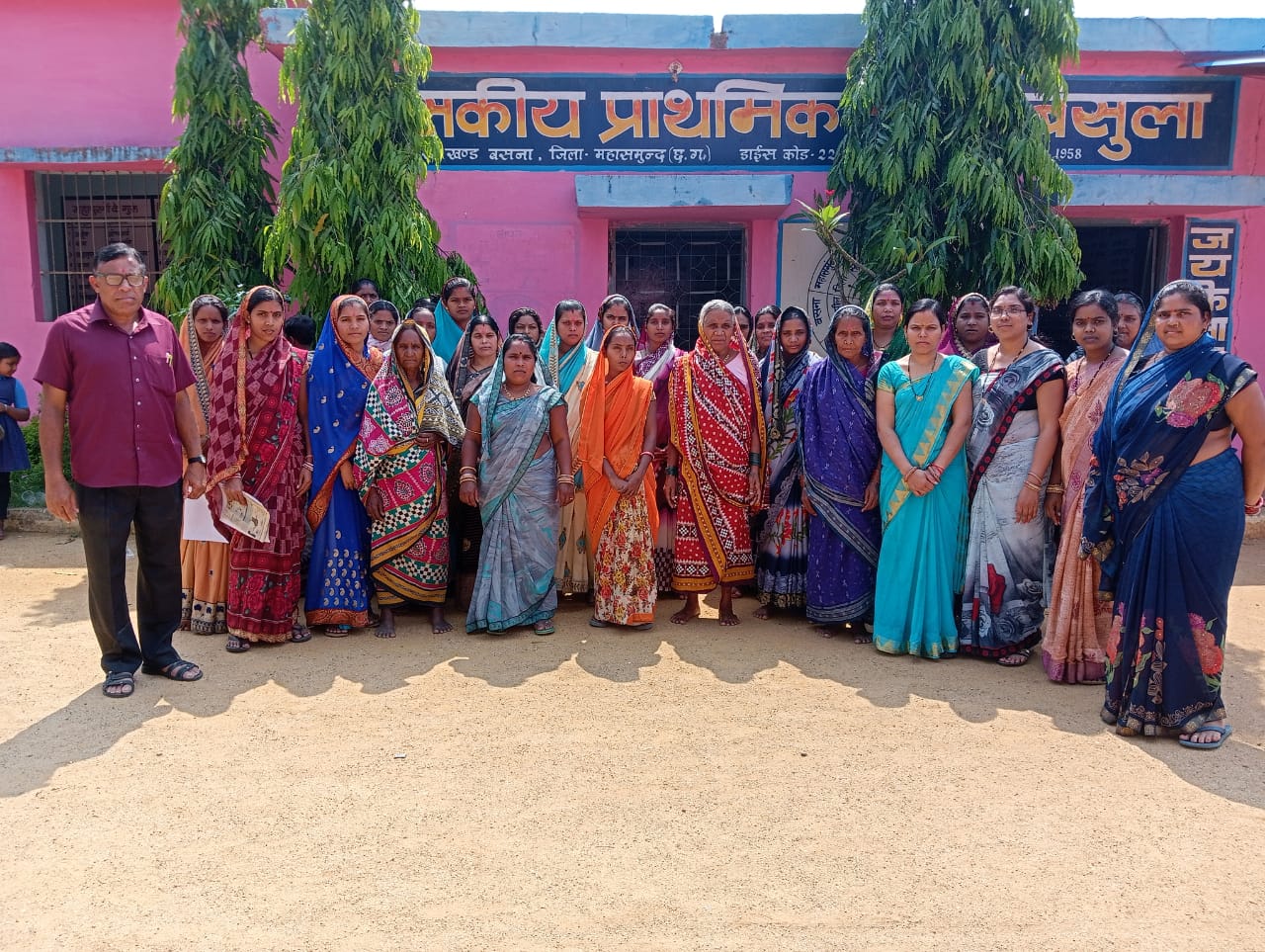 बेहतर स्वरोजगार की ओर बढ़ रही महिलाएं, गौठान में सब्जी उत्पा... - CG Sandesh