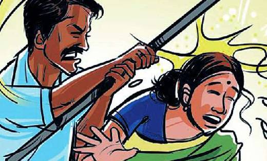 पिथौरा : महिला से मारपीट; कोटवार, उसकी पत्नी और बेटी के खिलाफ मामला दर्ज