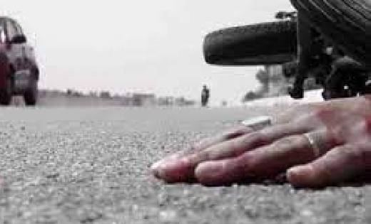सरायपाली : ट्रेलर की ठोकर से बाइक सवार की मौत