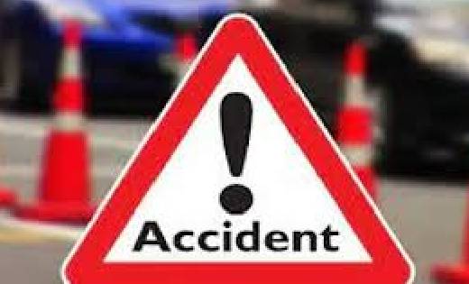 सिंघोडा : इलाज के बाद घर लौट रहे सायकल सवार को बाइक ने मारी ठोकर