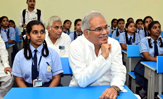 महासमुंद :   फ्री में इंग्लिश मीडियम स्कूल की अच्छी पढ़ाई के ... - CG Sandesh