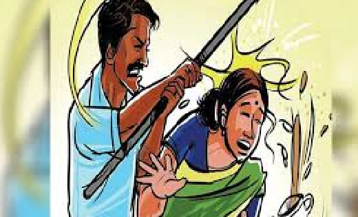 पिथौरा : ससुर ने डंडे से की बहू की पिटाई, केस दर्ज