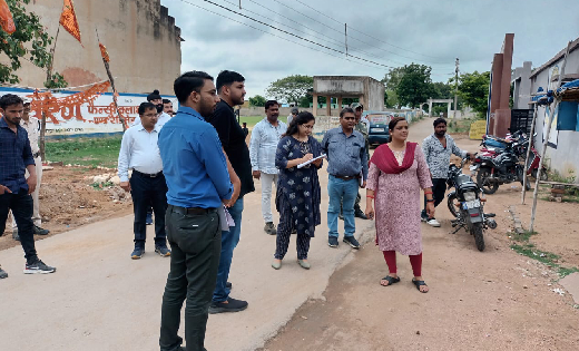 बागबाहरा : कलेक्टर प्रभात मलिक ने किया विभिन्न विकास कार्यों... - CG Sandesh