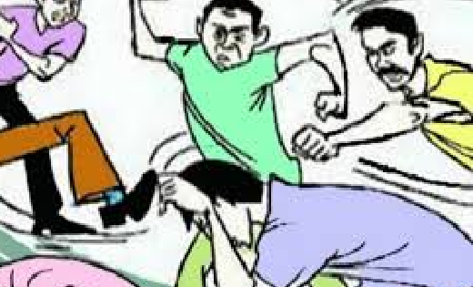 कोमाखान : दो पक्षों में हुई जमकर मारपीट, काउंटर मामला दर्ज - CG Sandesh