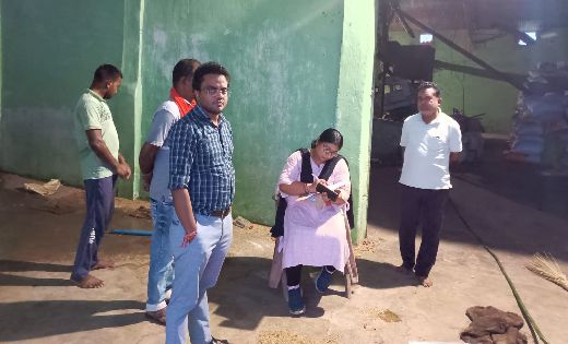 सरायपाली : राईस इन्डस्ट्रीज में पीडीएस चावल बेचने पर कार्यवाही, 5 क्विंटल चावल एवं पिकअप जप्त.