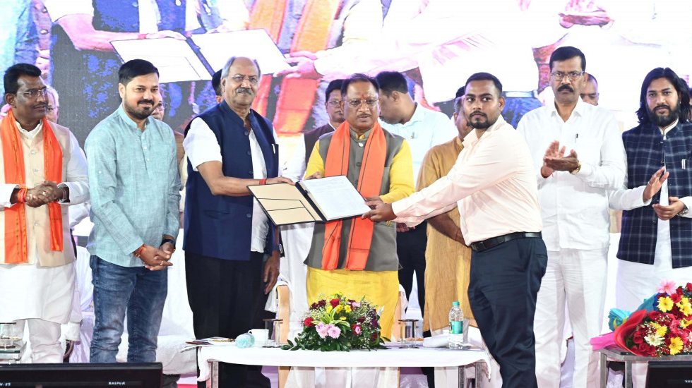 CG : पीएम सूर्यघर योजना से 300 यूनिट मुफ्त बिजली का लाभ उठाए... - CG Sandesh