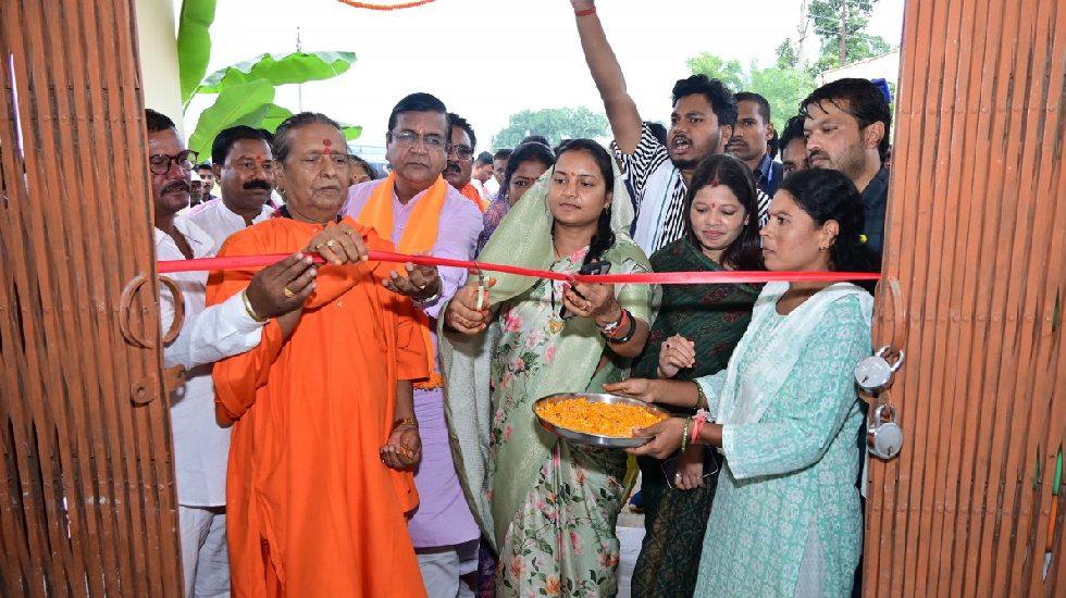 मंत्री लक्ष्मी राजवाड़े ने लटोरी में नवीन तहसील कार्यालय का क... - CG Sandesh