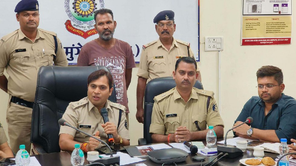 धान खरीदी में फर्जीवाड़ा करने वाला केन्द्र प्रभारी गिरफ्तार - CG Sandesh