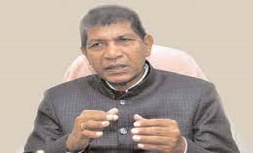 ननकीराम का संविदा पर जमे अफसरों के खिलाफ मोर्चा - CG Sandesh
