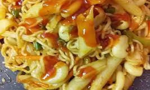 Maggi-pasta : बच्चों लिए बनाएं स्पाइसी मैगी- पास्ता,फॉलो करे... - CG Sandesh