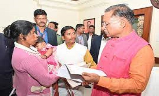 नन्ही बिटिया भूमिका की तकलीफ देख छलका मुख्यमंत्री विष्णु देव... - CG Sandesh