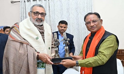 मुख्यमंत्री विष्णु देव साय से केंद्रीय मंत्री गिरिराज सिंह न... - CG Sandesh