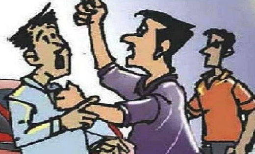 सरायपाली : कृषि उपज मण्डी समिति के सचिव से मारपीट