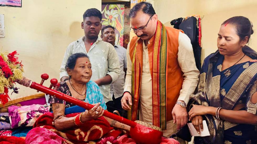 CG : पद्मविभूषण तीजन बाई के इलाज में नहीं होनी चाहिए कोई कमी... - CG Sandesh