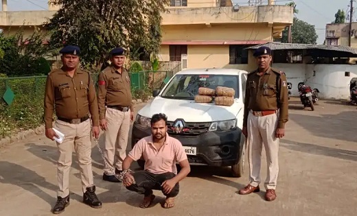 धरसींवा एवं खमतराई क्षेत्र में गांजा बेचने के फिराक में घूम ... - CG Sandesh