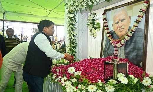 मंत्री टंकराम वर्मा पूर्व सीएम भूपेश बघेल के पिता के दशगात्र... - CG Sandesh