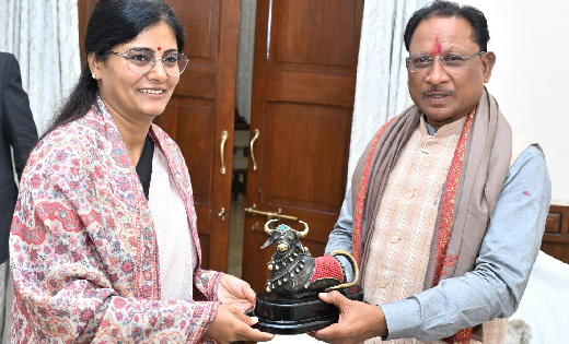 मुख्यमंत्री विष्णु देव साय से केंद्रीय राज्यमंत्री अनुप्रिया... - CG Sandesh