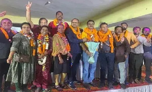 CG NEWS: जिला अधिवक्ता संघ का चुनाव संपन्न, अधिवक्ता हितेंद्... - CG Sandesh