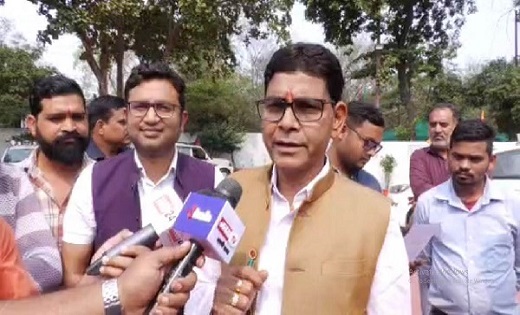 छत्तीसगढ़ में कांग्रेस की राजीव युवा मितान क्लब योजना बंद, म... - CG Sandesh