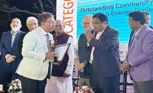 ग्रीन एनर्जी अवार्ड: आउटस्टैण्डिंग कम्यूनिटी बेस्ड ग्रीन एनर... - CG Sandesh