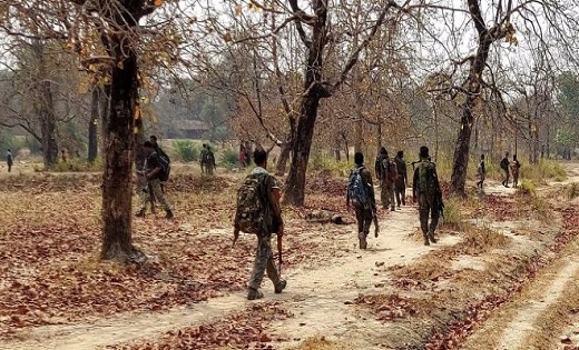 BREAKING NEWS: छत्तीसगढ़-महाराष्ट्र सीमा पर पुलिस और नक्सलियो... - CG Sandesh