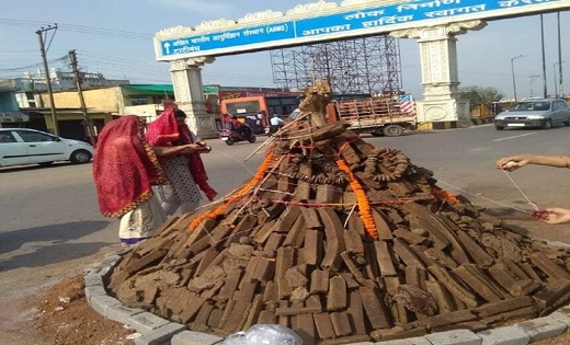 छत्तीसगढ़ में होली पर्व की धूम, राजधानी रायपुर में कई जगहों ... - CG Sandesh
