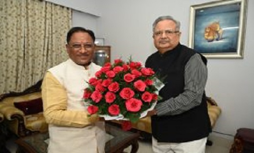 विस अध्यक्ष डॉ रमन सिंह से मिलने पहुंचे मुख्यमंत्री साय और व... - CG Sandesh