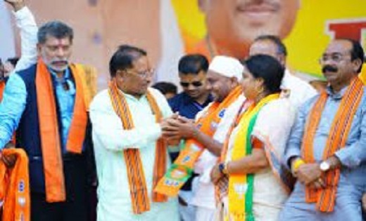कबीर पंथ के प्रमुख संत देवकर साहेब बीजेपी में हुए शामिल, सीए... - CG Sandesh