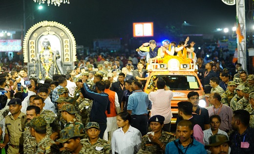 नक्सलगढ़ में CM का रोड शो: विष्णुदेव साय ने जगदलपुर में किया... - CG Sandesh