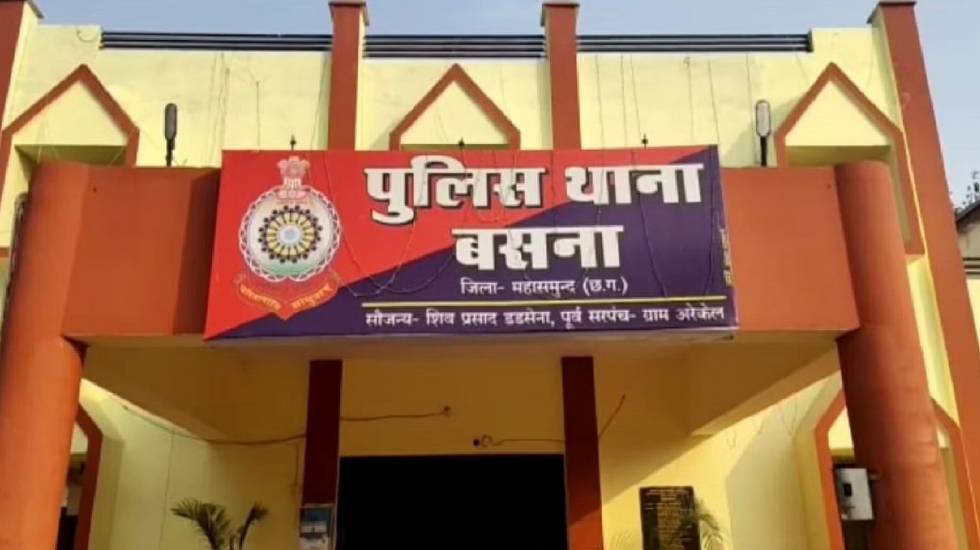 बसना : बच्चों के खेलते समय कार का टुटा कांच, दो पक्षों में म... - CG Sandesh
