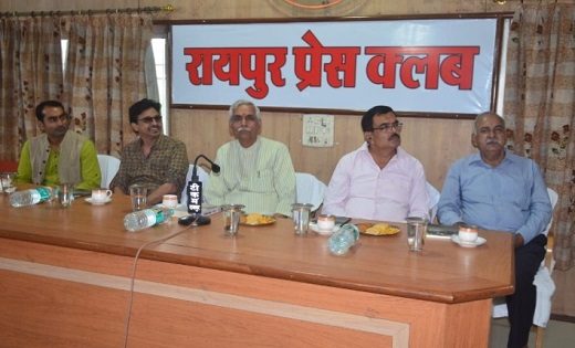 पत्रकारों की पॉलिटिकल लाइन होनी चाहिए, पार्टी लाइन नहीं : प्... - CG Sandesh