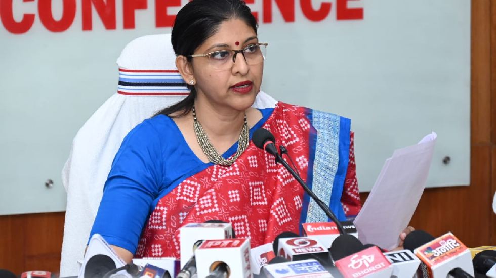 मुख्य निर्वाचन पदाधिकारी रीना बाबासाहेब कंगाले ने लोकसभा निर... - CG Sandesh