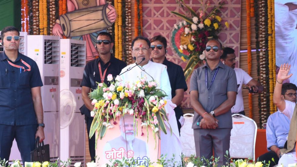 साय सरकार के परिवर्तनकारी कदम से संवर रहा छत्तीसगढ़ - CG Sandesh