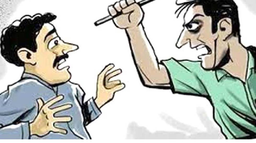 खल्लारी : पानी निकालने हेतू गड्ढ़ा खोदने की बात पर मारपीट, अश... - CG Sandesh