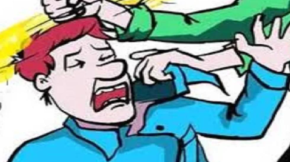 कोमाखान : पुरानी बातों को लेकर अश्लील गाली गलौच कर मारपीट, म... - CG Sandesh