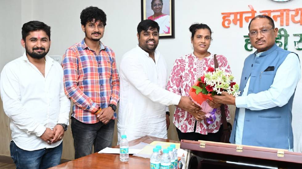 मुख्यमंत्री साय से पर्वतारोही निशु सिंह ने की सौजन्य मुलाकात - CG Sandesh