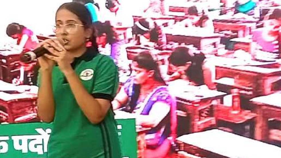 जनसम्पर्क की छायाचित्र प्रदर्शनी बनी आकर्षण का केन्द्र - CG Sandesh